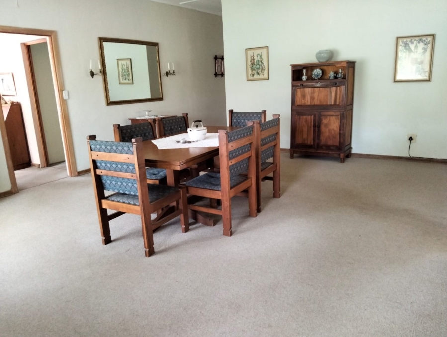 6 Bedroom Property for Sale in Colesberg Northern Cape